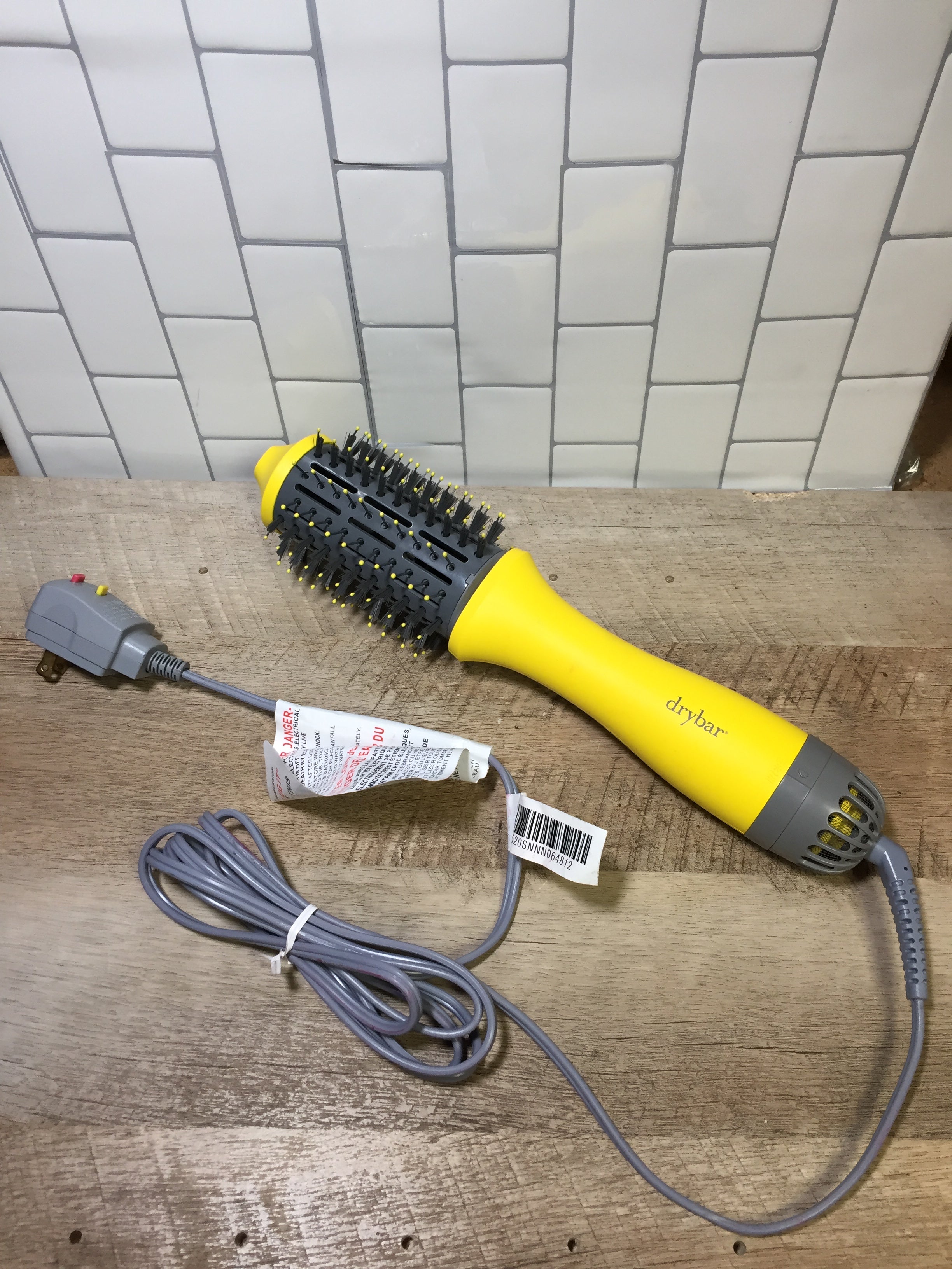 Drybar Single Shot Round Blow Dryer Brush 225 Inch Barrel Yellow 7642