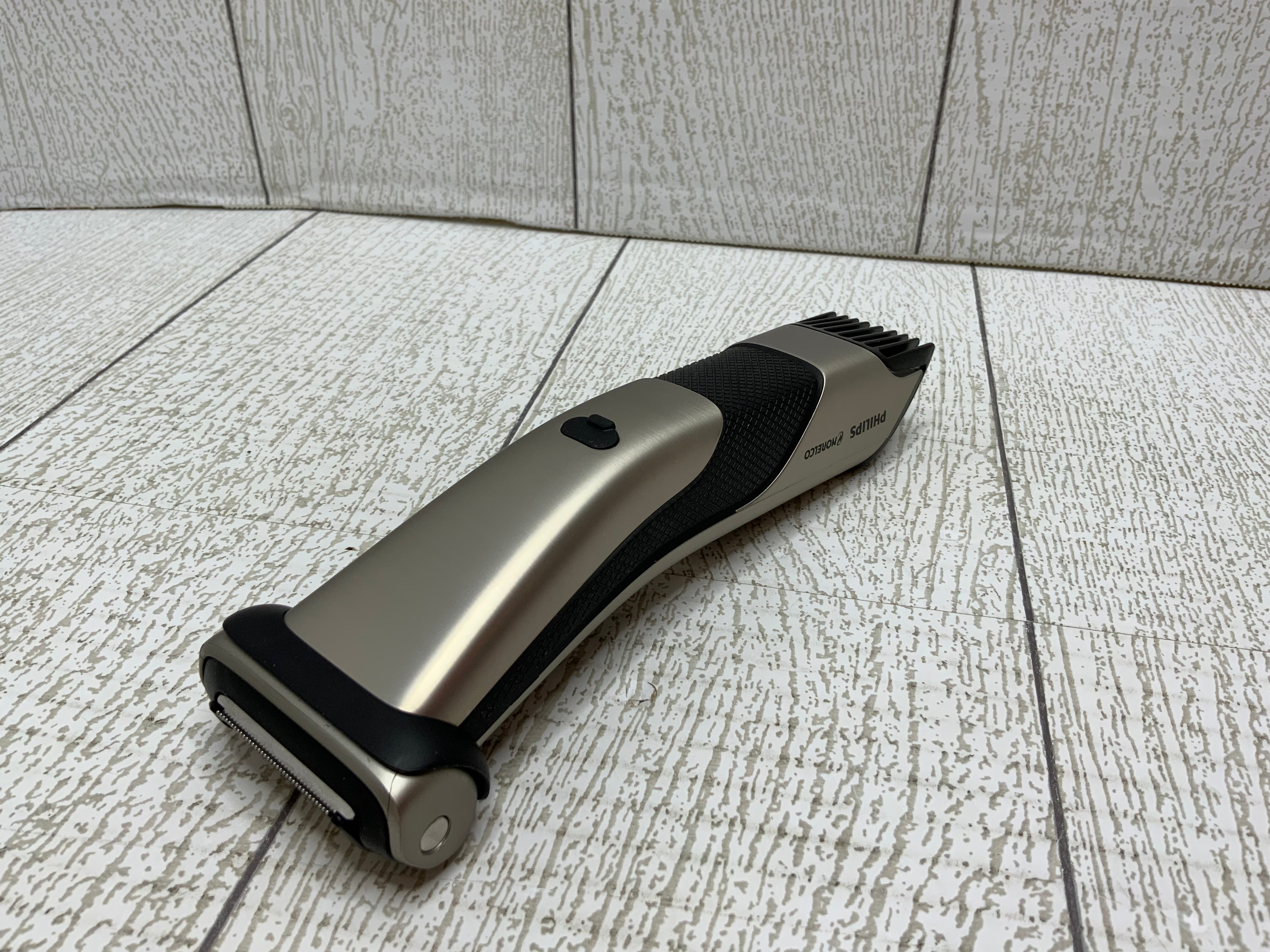 Philips Norelco Bodygroom Series 7000 Showerproof Body Trimmer