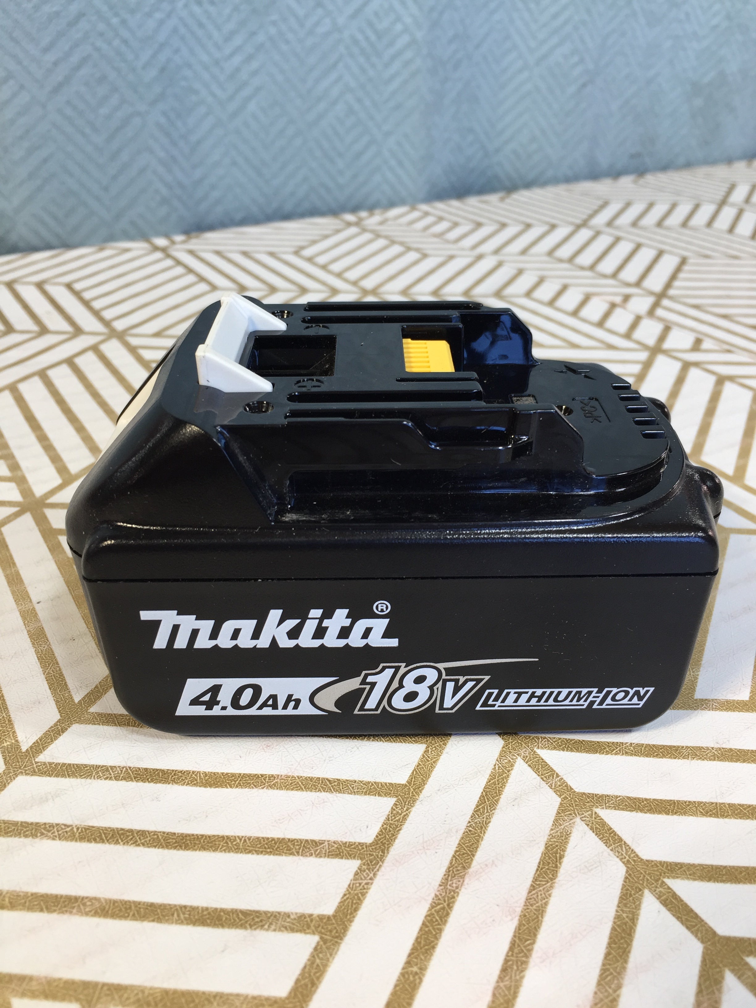 Genuine Makita BL1840B 18V LXT Lithium-Ion 4.0Ah Battery *TESTED*