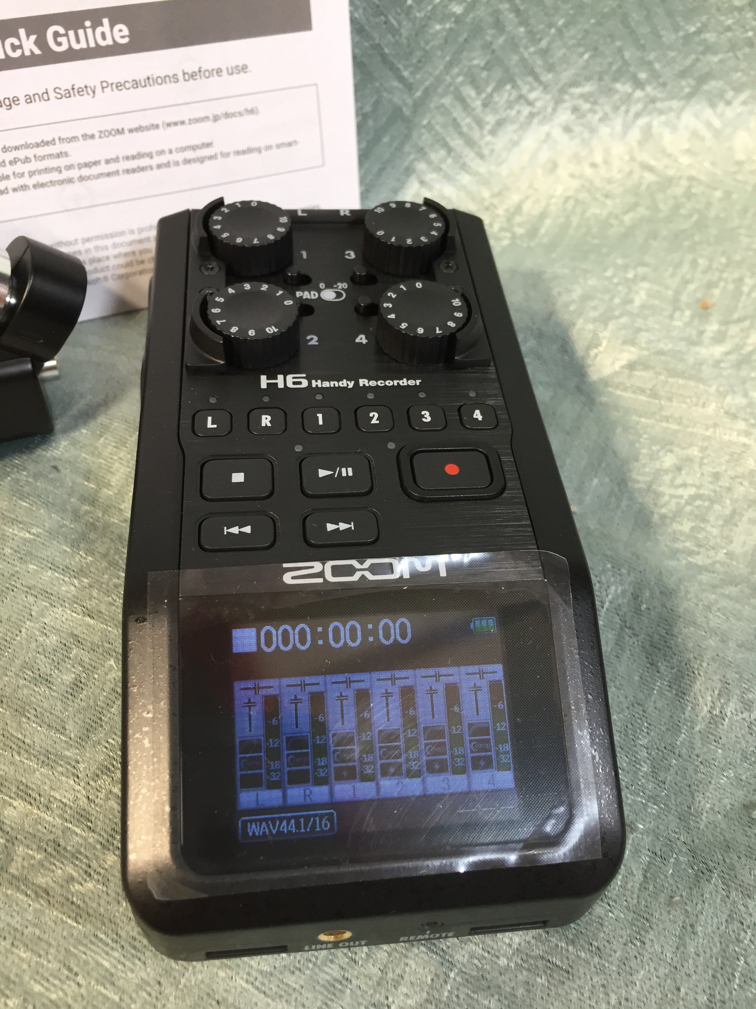 Zoom H6 All Black (2020 Version) 6-Track Portable Recorder, Stereo Microphones, 4 XLR/TRS Inputs, SD Card, USB Audio Interface, Battery Powered (7591877837038)