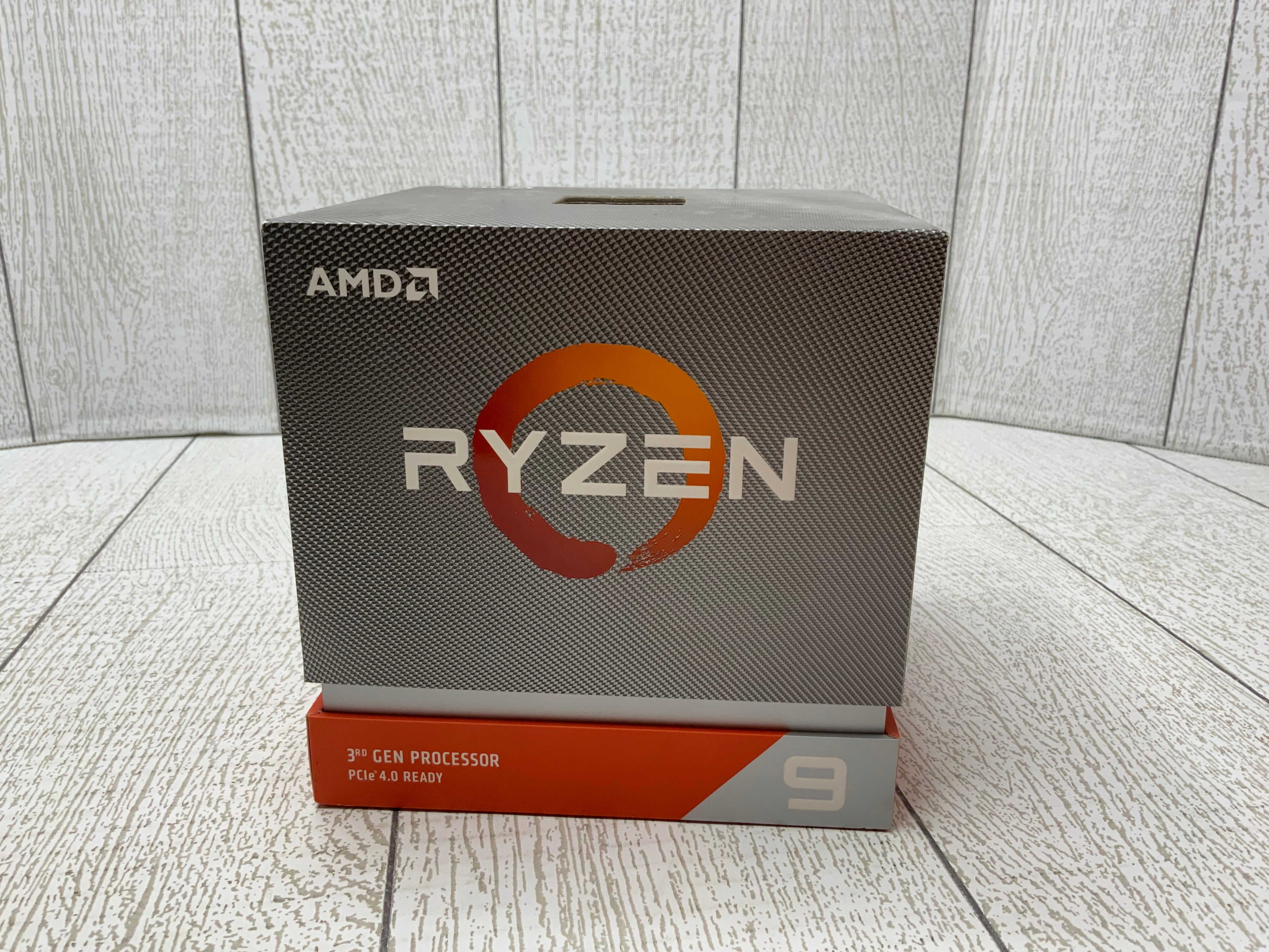 AMD Ryzen 9 3900X 12-core, 24-thread With Wraith Prism LED Cooler