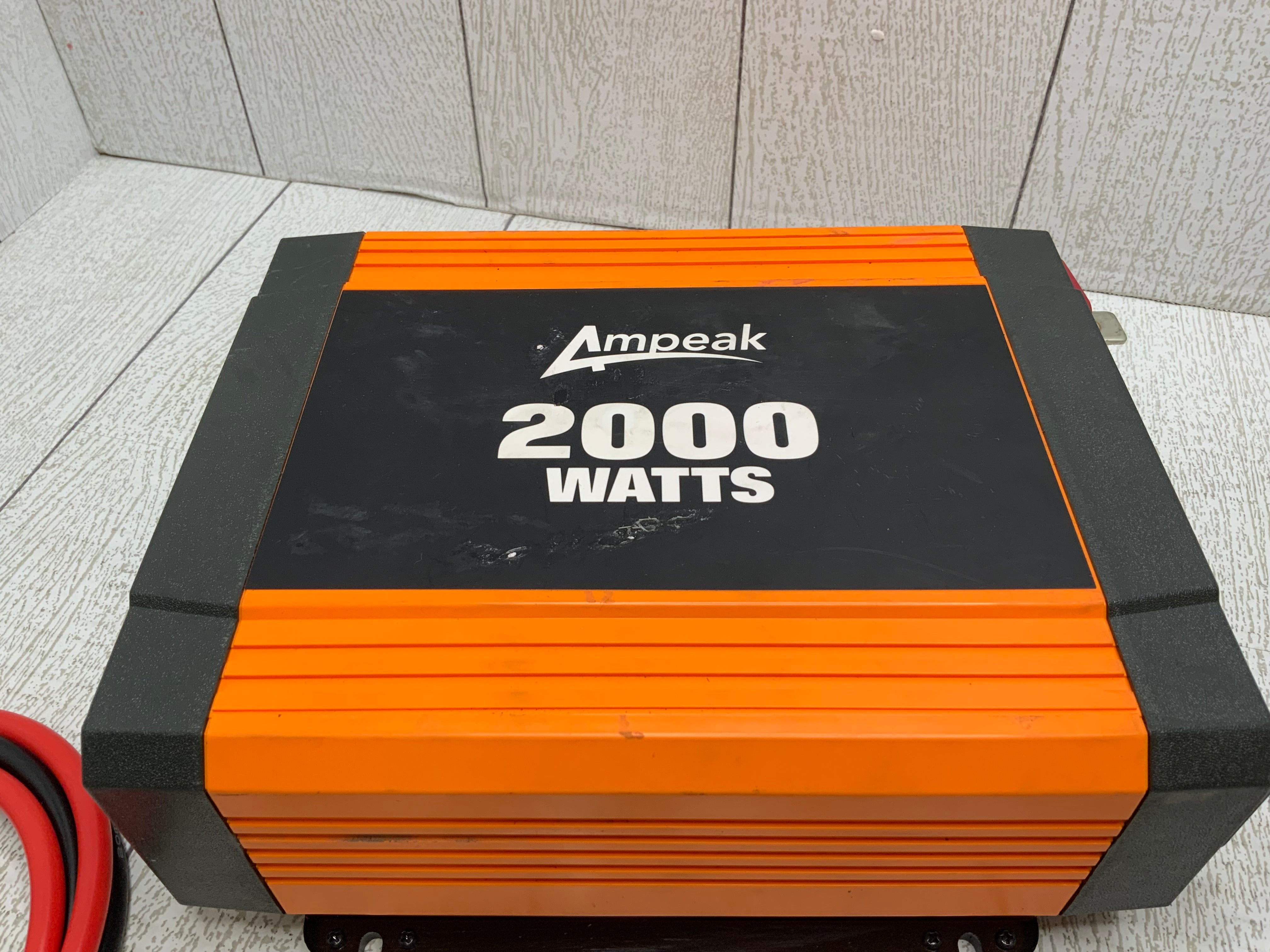 Ampeak Pure Sine Wave 2000w Power Inverter 6.2A USB Ports